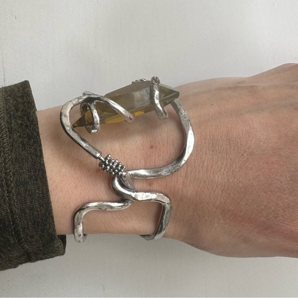 Artsy Green Gem Silver Cuff / Bangle - Picture 2 of 4